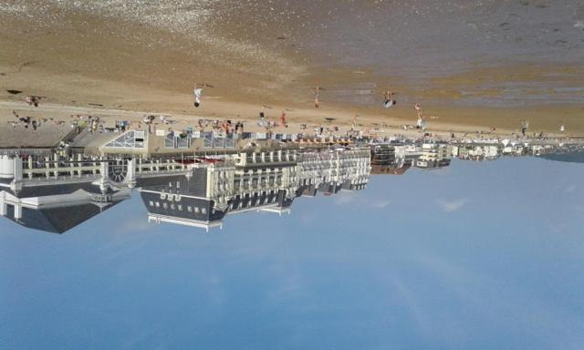 Cabourg-la mer à perte de vue Extérieur photo